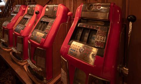 Slot Machine Value Guide: Antique to Modern Slot Machines.